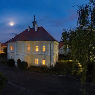 Prodej historického objektu 593 m² Hlízov