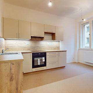 Pronájem bytu 4+1 100 m² Tábor