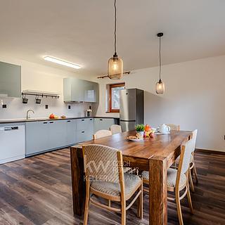 Pronájem rodinného domu 372 m² Horoměřice, Sadová