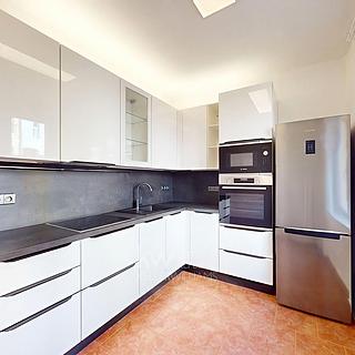 Pronájem bytu 2+1 54 m² Praha Libeň, Konšelská