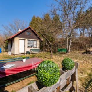 Prodej zahrady 307 m² Újezdeček, Krušnohorská