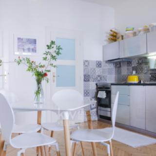 Pronájem bytu 2+kk 51 m² Praha
