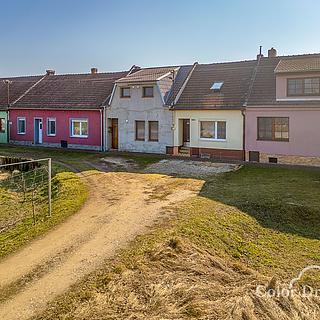 Prodej rodinného domu 104 m&sup2; Žabčice