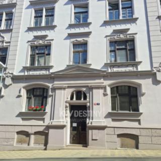 Pronájem bytu 3+1 95 m² Teplice