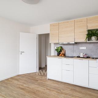 Pronájem bytu 2+kk 40 m² Praha Krč, Hurbanova