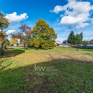 Prodej komerčního pozemku 985 m² Praha