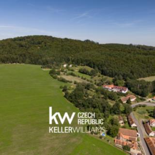 Prodej stavební parcely 1 906 m² Paseky