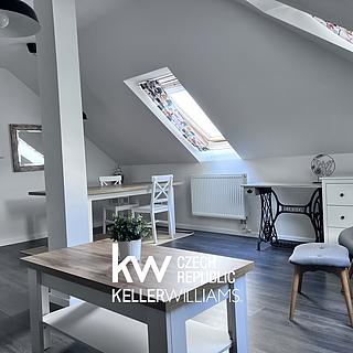 Pronájem bytu 3+1 74 m² Králův Dvůr