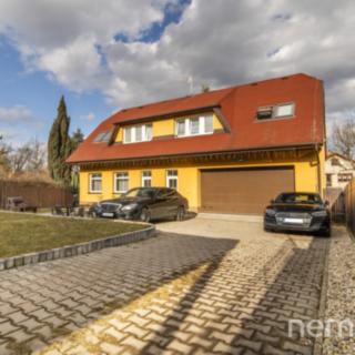Prodej rodinného domu 200 m² Říčany