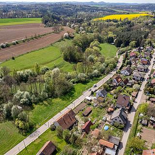 Prodej stavební parcely 979 m² Petroupim