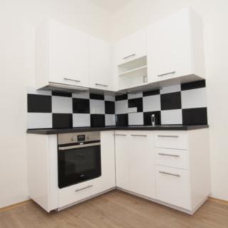 Pronájem bytu 2+1 85 m² Tábor, Farského