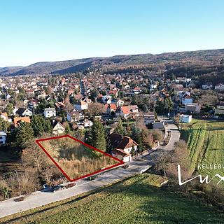 Prodej stavební parcely 1 180 m² Řevnice, Škroupova