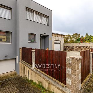 Prodej rodinného domu 260 m² Chlumec, Chlumecká