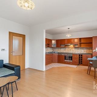 Prodej bytu 4+1 79 m² Praha Horní Počernice, Markupova