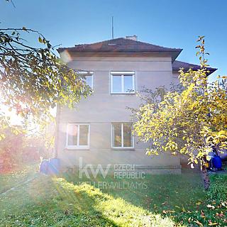 Prodej rodinného domu 150 m² Praha Modřany, Do čtvrti