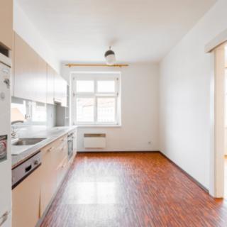 Pronájem bytu 2+1 70 m² Praha