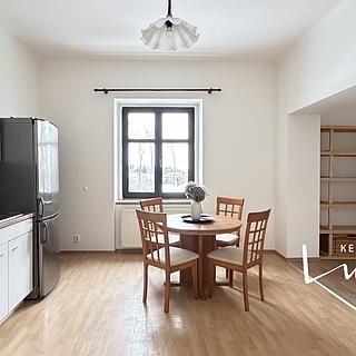 Pronájem bytu 2+1 89 m&sup2; Praha