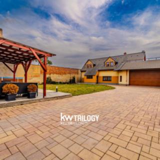 Prodej rodinného domu 191 m² Zlonice