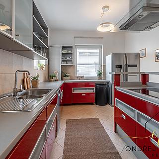 Prodej rodinného domu 265 m² Lety, Sokolská
