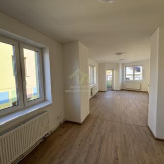 Pronájem bytu 2+1 71 m² Kralovice