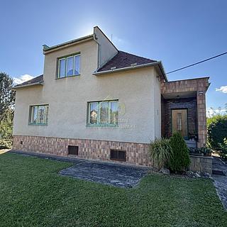 Prodej rodinného domu 240 m² Břasy