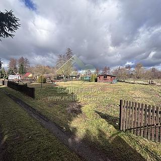 Prodej stavební parcely 573 m&sup2; Kamenný Újezd