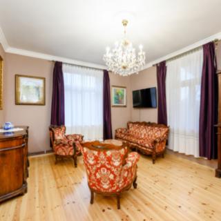Prodej rodinného domu 400 m² Kyselka Radošov