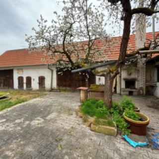 Prodej rodinného domu 100 m² Zemětice