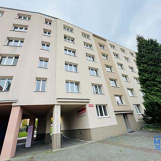 Pronájem bytu 3+1 63 m² Plzeň Lobzy, Pod Vrchem