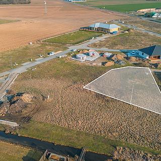 Prodej stavební parcely 1 168 m² Ráby
