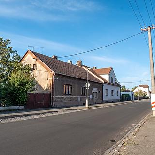 Pronájem rodinného domu 100 m² Hradec Králové