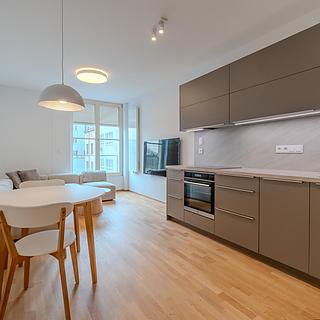 Pronájem bytu 2+kk 57 m&sup2; Ostrava