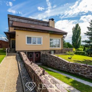 Prodej rodinného domu 270 m² Slatina