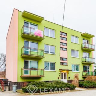 Prodej bytu 3+1 76 m² Šumná