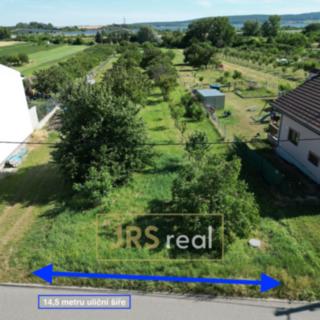 Prodej stavební parcely 3 491 m² Šakvice