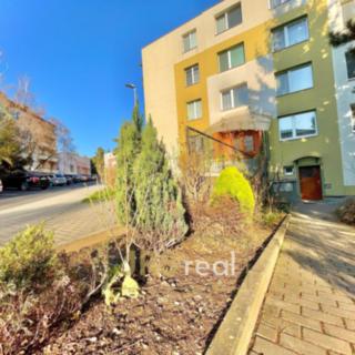 Pronájem bytu 2+1 60 m² Bzenec
