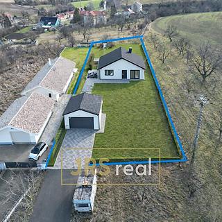 Prodej stavební parcely 2 239 m² Dobročkovice