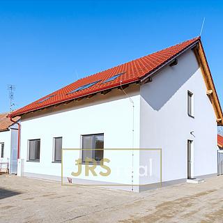 Prodej rodinného domu 176 m&sup2; Novosedly