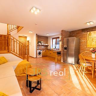 Pronájem bytu 4+kk 122 m² Kurdějov