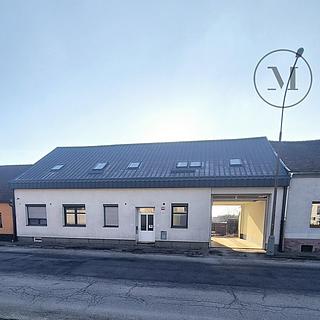 Pronájem bytu 2+kk 42 m² České Budějovice 6, Novohradská