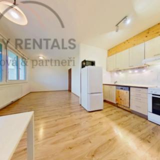Pronájem bytu 1+kk, garsoniery 33 m² Praha