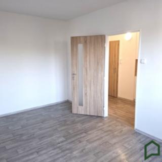 Pronájem bytu 2+kk 31 m² Hodonín, třída Bří Čapků