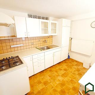 Pronájem bytu 1+1 32 m² Brno Líšeň, Mařákova