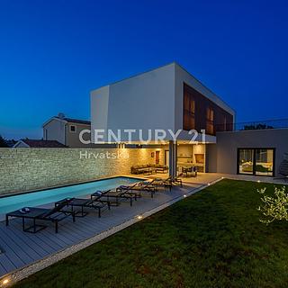 Prodej rodinného domu, 754m&sup2;