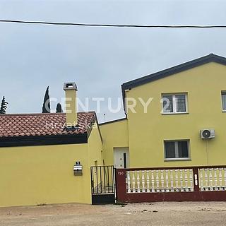 Prodej rodinného domu, 463m&sup2;