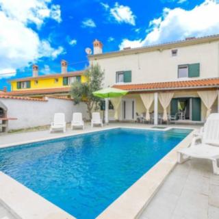 Prodej vily, 155m&sup2;