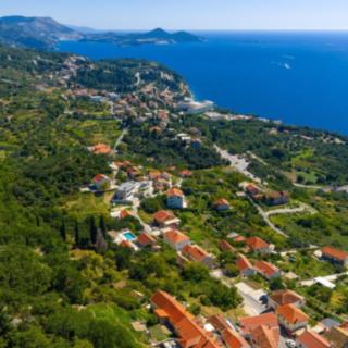 Prodej stavební parcely, 2593m&sup2;