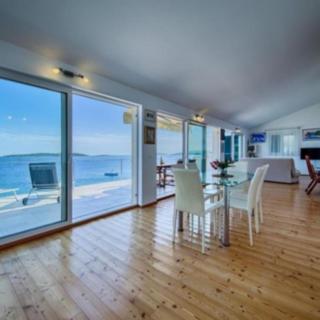 Prodej vily, 294m²