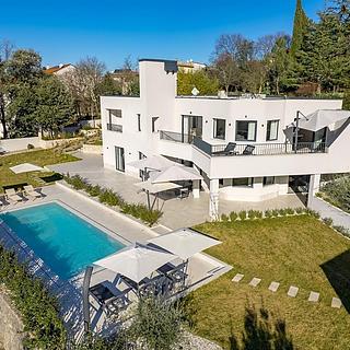 Prodej vily, 320m&sup2;