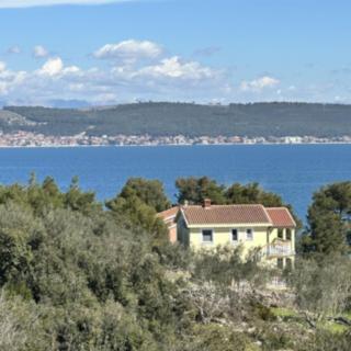 Prodej stavební parcely, 1658m²